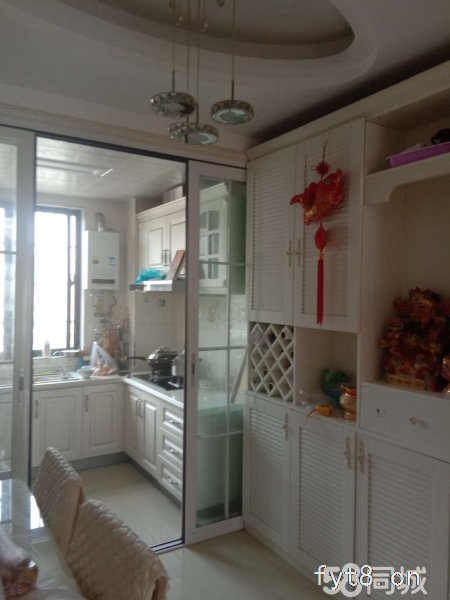 明年8月份满五唯一 家具家电全送