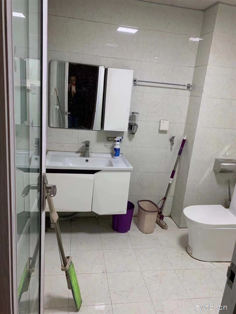 精装修,家电齐全水榭花都3室2厅1卫1500元/月